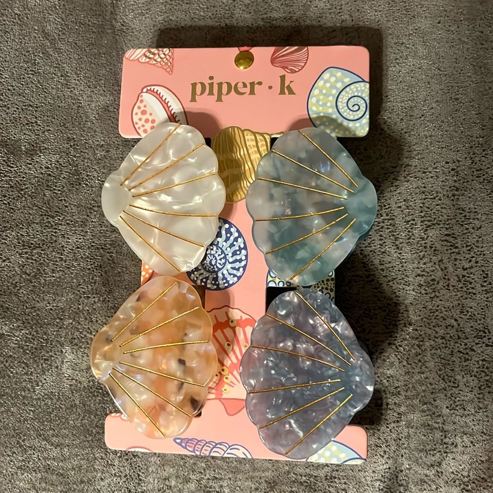 NWT Piper K 4pack Shell Hair Claw Hair Clips